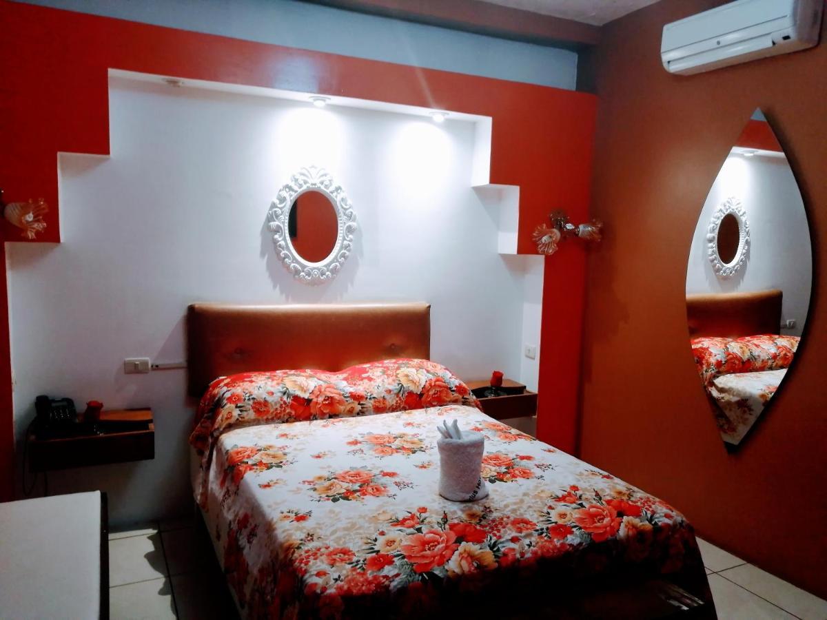 Stylus Hotel Iquitos Exterior photo
